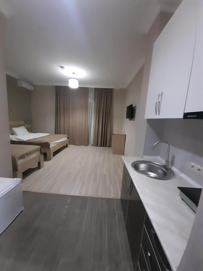 Hotel Wave Batumi Exterior photo